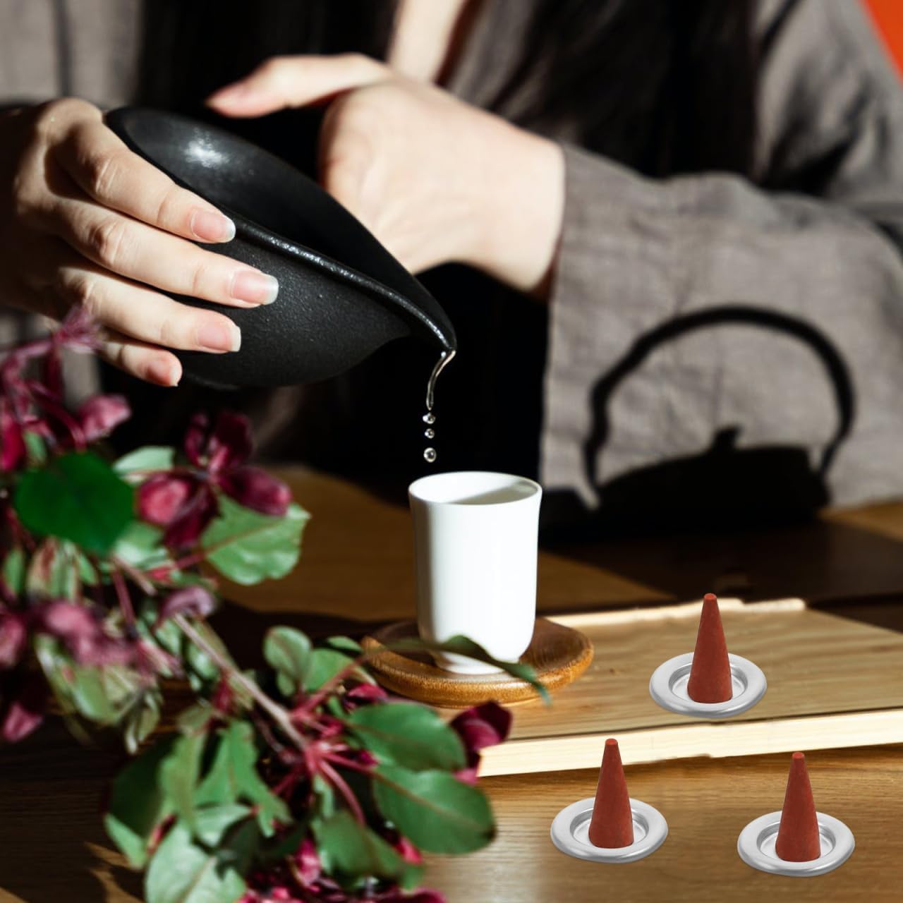 Luxshiny 50pcs Metal Incense Cone Holder