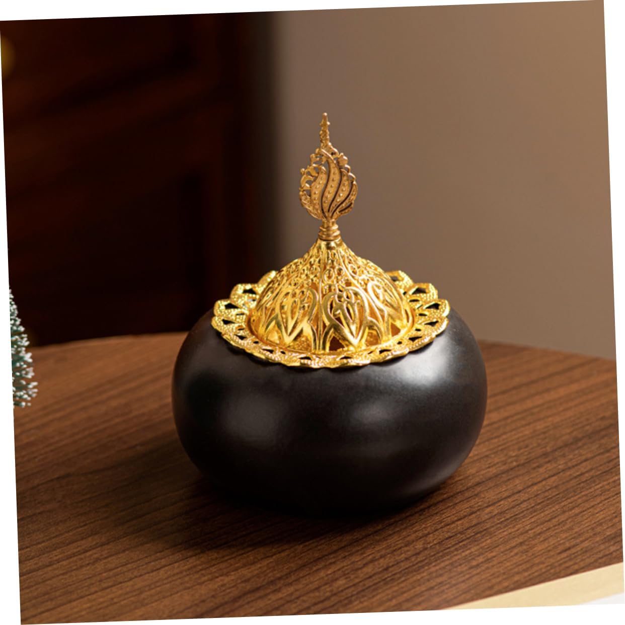 Vintage Ceramic Incense Burner for Home and Aromatherapy