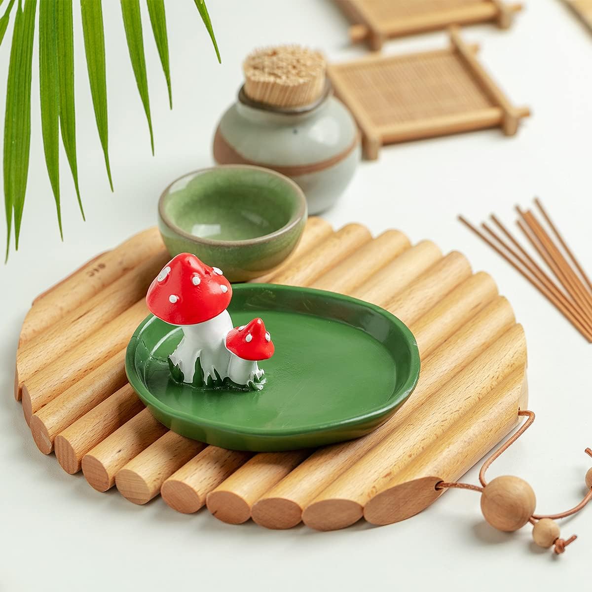 Cute Mushroom Incense Holder with 30 Sticks Natural Design Green