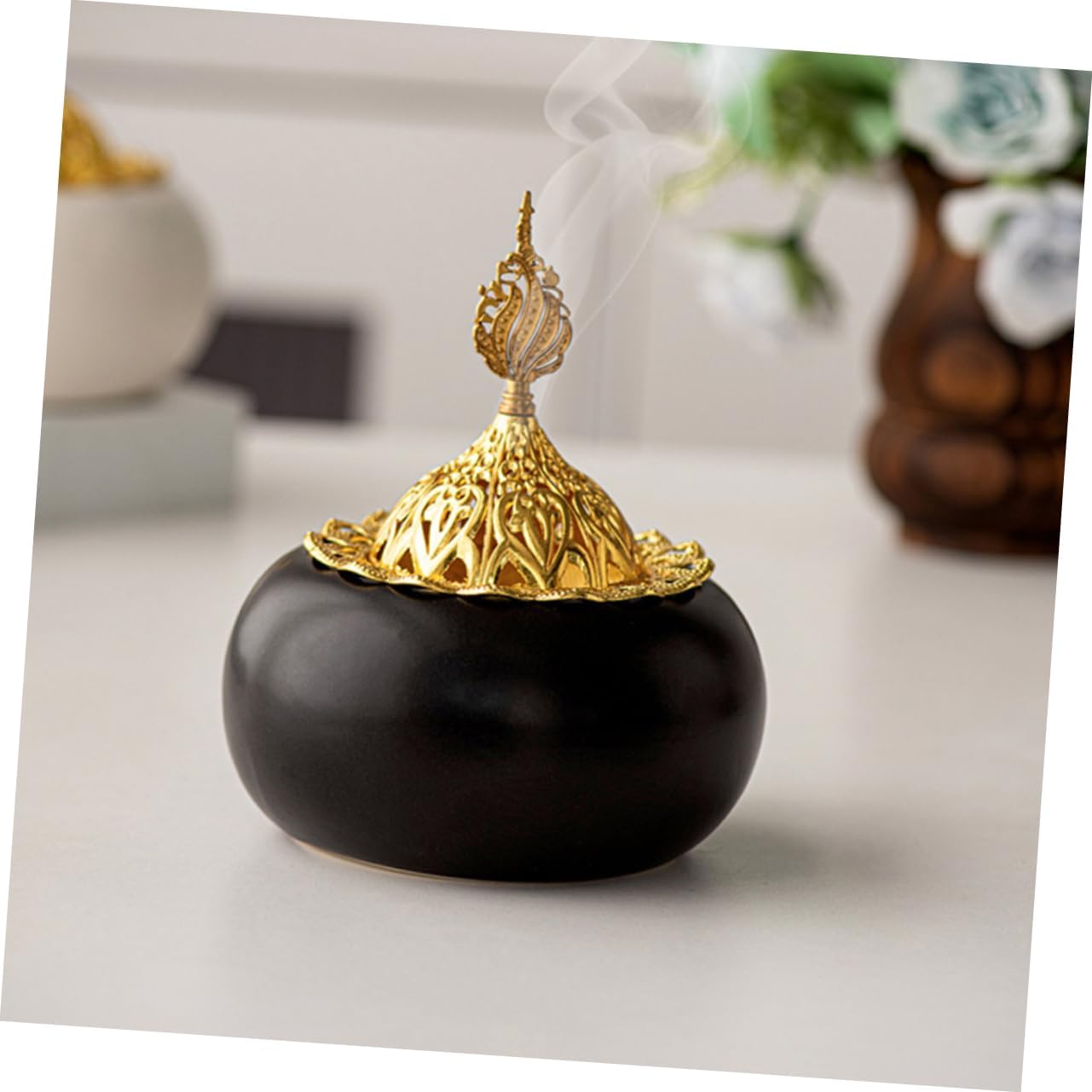 Vintage Ceramic Incense Burner for Home and Aromatherapy