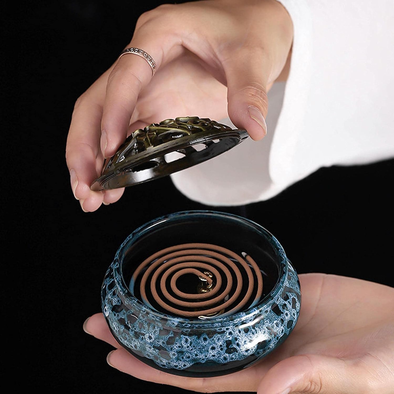 Ceramic Incense Burner with Lid and Holder 1